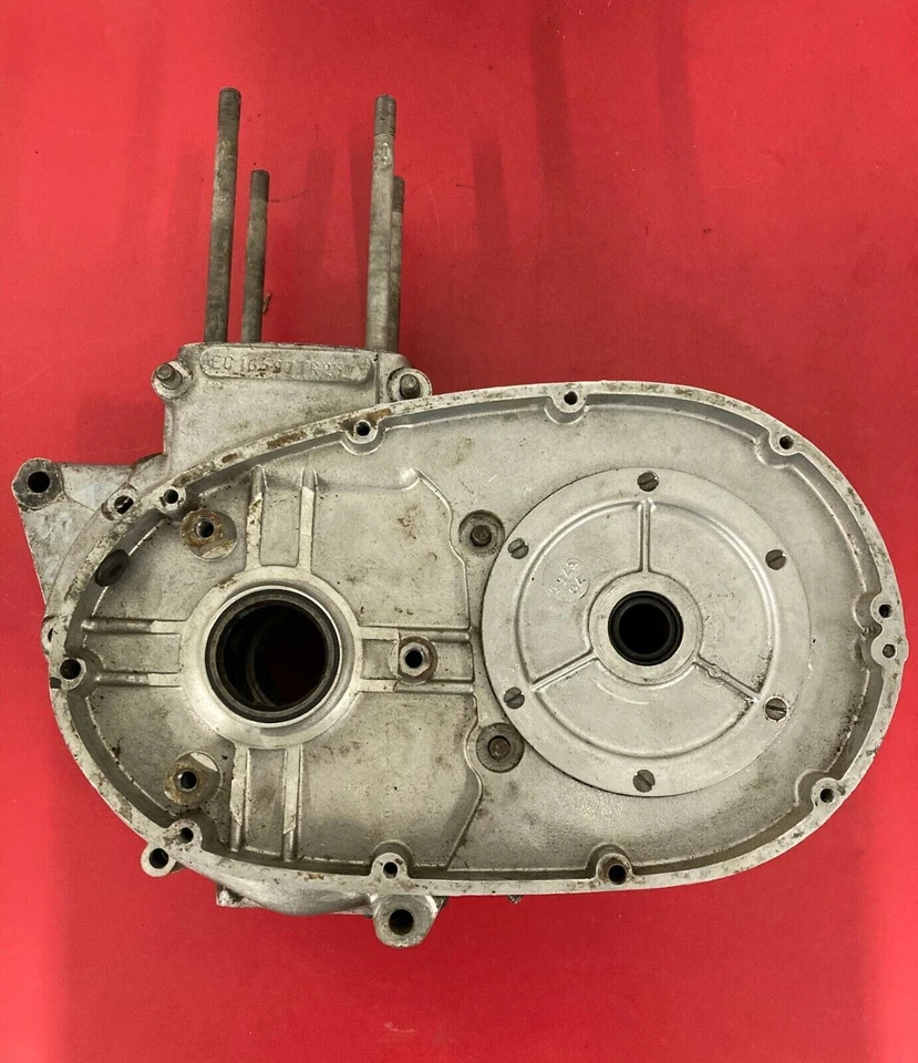 1969 TRIUMPH TROPHY 250 КОРПУС ДВИГАТЕЛЯ TR25W  - Изображение 2 из 4