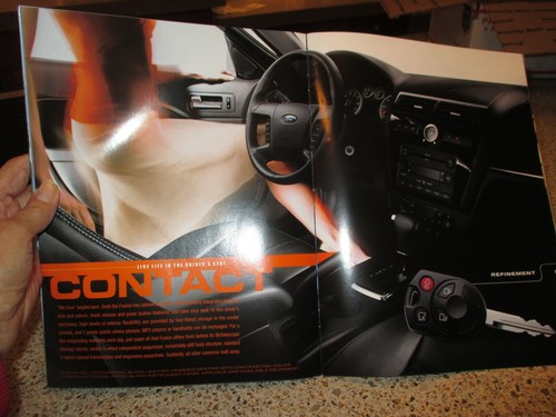 Ford Fusion 2006 Deluxe Color Brochure--4 page spreads--26 pgs - Picture 3 of 5