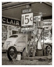 SINCLAIR GAS STATION "GAS WARS" 15c VOLKSWAGON BEATTLE 8X10 SEPIA PHOTO