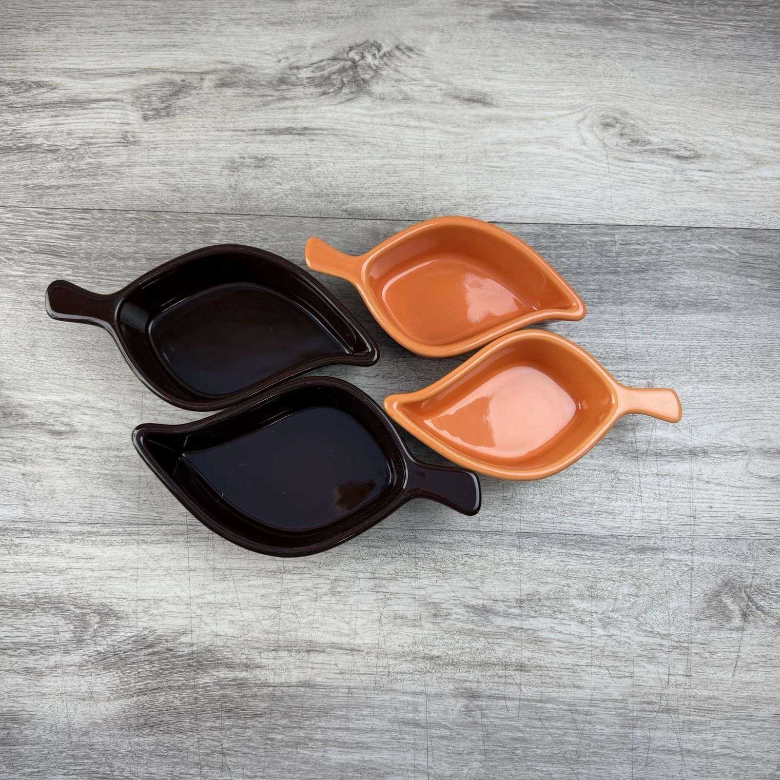 Chantal Ramekin Leaf 12-Ounce Bakeware Baking Dish Orange Enamel 93-LO15 Set 4