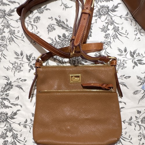 Dooney & Bourke Women’s Brown Crossbody Bag, Zip, Gold, Pink Lined