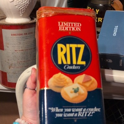 Ritz Crackers Limited Edition Advertising Tin 1987 Red Blue Yellow Bakery
