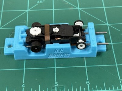 Soft Blue Slot Car Break In Stand For Fray Tfx T-Jet H-O  Aurora Wizzjet JL Dash