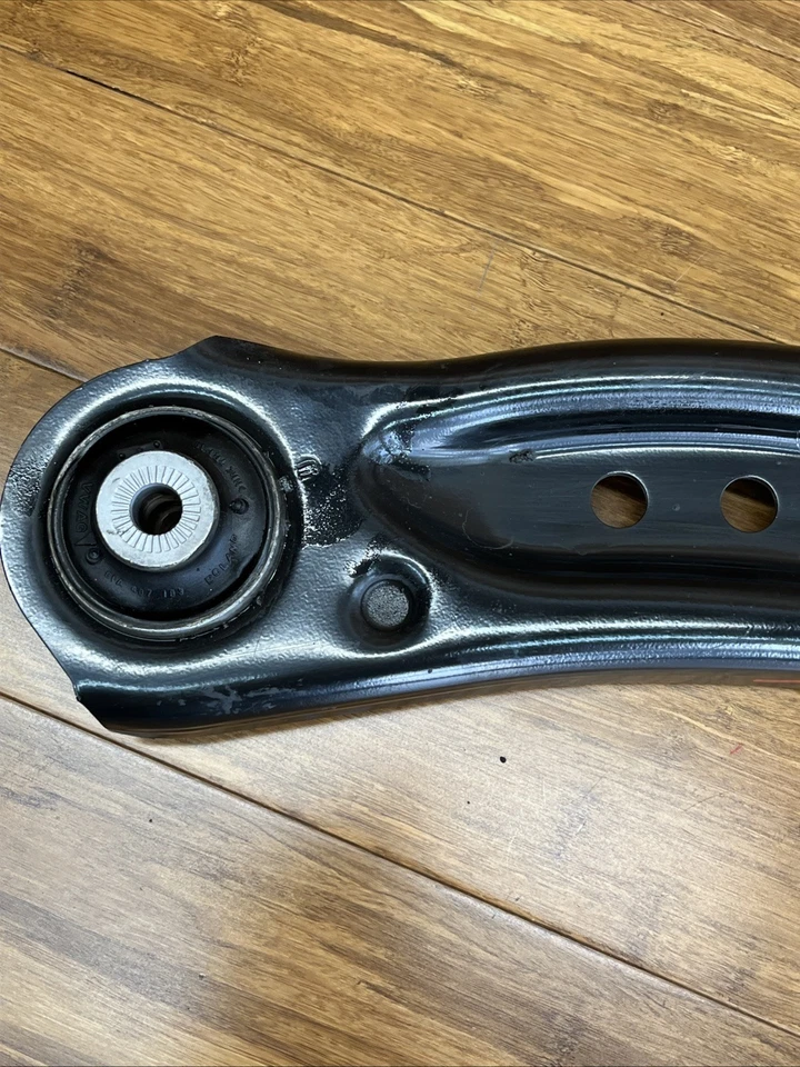 2017-2024 Audi S3 8Y Front Right Lower Control Arm 11K Miles 81A407152F OEM PH - Image 3 of 4