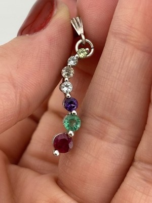 10k Weißgold Multi Edelstein Reise Anhänger Rubin Smaragd Amethyst 1,25'' LESEN