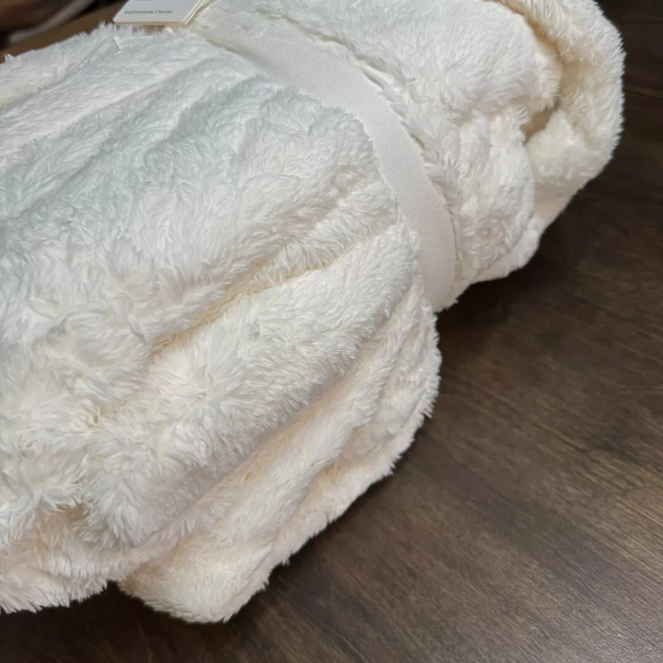 BATA DE CERÁMICA GRANERO JUNTO AL FUEGO CON CAPUCHA SUAVE BOLSILLOS SHERPA GRANDES MARFIL NUEVA Foto 2 de 4