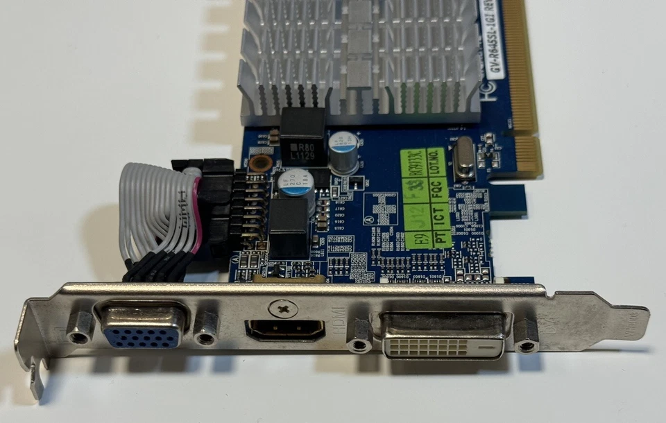 💻GIGABYTE AMD RADEON HD6450 1GB PCI-E X16 DVI HDMI VGA LP GV-R645SL-1GI WORKS - Image 2 of 4