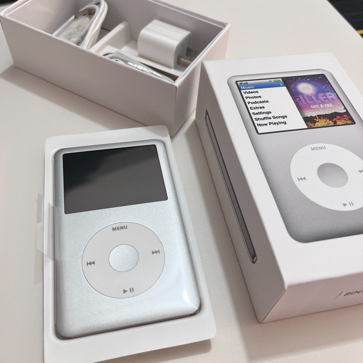 NEW Apple iPod Classic 7th Generation Silver 512GB Sealed