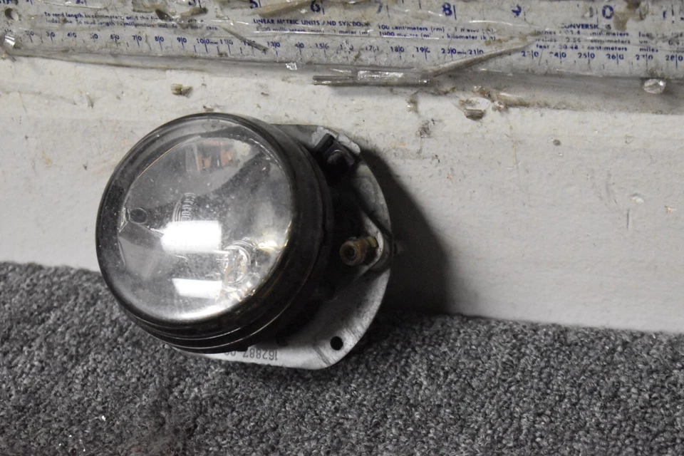 MERCEDES BENZ ML550 2008-2011 BASE LUZ ANTINIEBLA LADO IZQUIERDO FÁBRICA OEM Foto 2 de 4