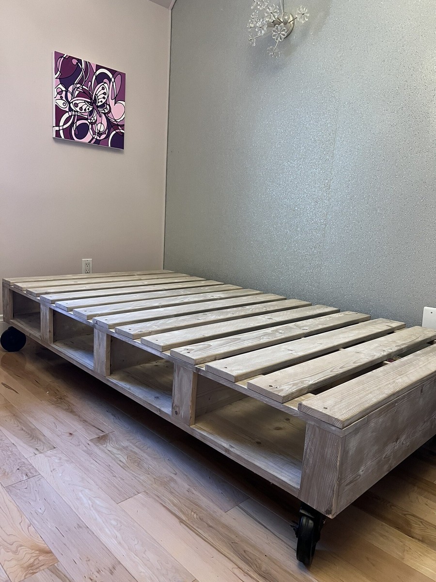 Twin Pallet Bed Pallet Futonwerk.com