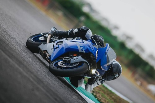 Silenziatore slip-on Husqvarna 701 Enduro 2016 Leo Vince LV One Evo acciaio inox - Foto 3 di 5