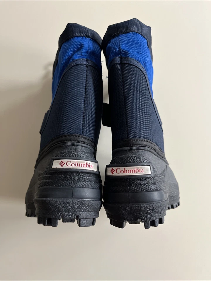 Botas de nieve Columbia para niños pequeños T5 nuevas sin caja Foto 3 de 4
