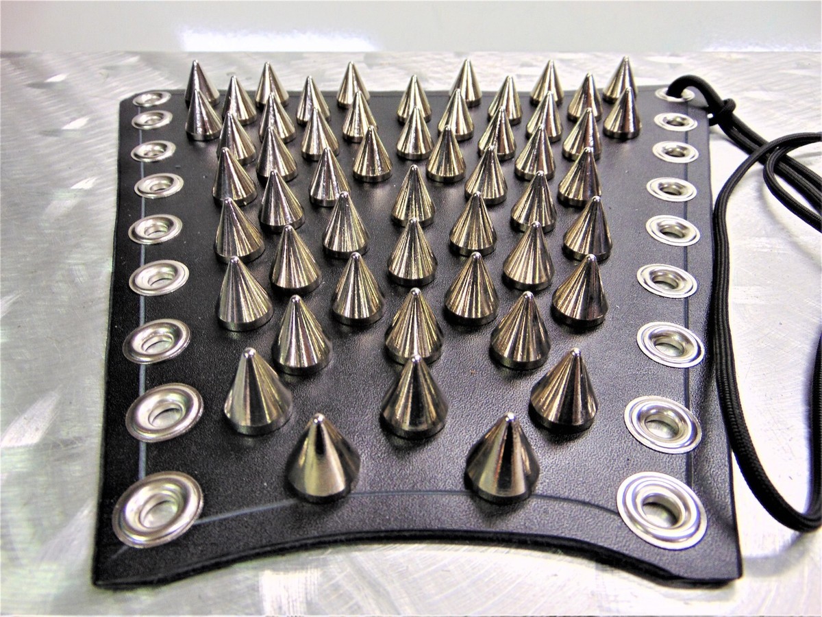 新品未使用　【完売品】　本革　ブラッキー LEATHER BLACK SPIKED LARGE BRACERBLACK METAL(MDLG0335