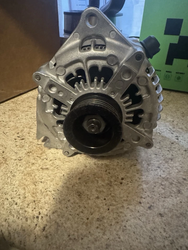 ALTERNADOR 370 amperios para Lincoln MKX V6 2011-2015 3,7 L, Foto 2 de 4