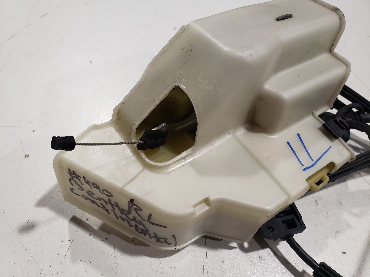Bentley Continental Flying Spur 2006 Rear Left Door latch