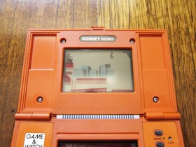 NINTENDO Donkey Kong Game and Watch in Good Condition (DK-52) 1982