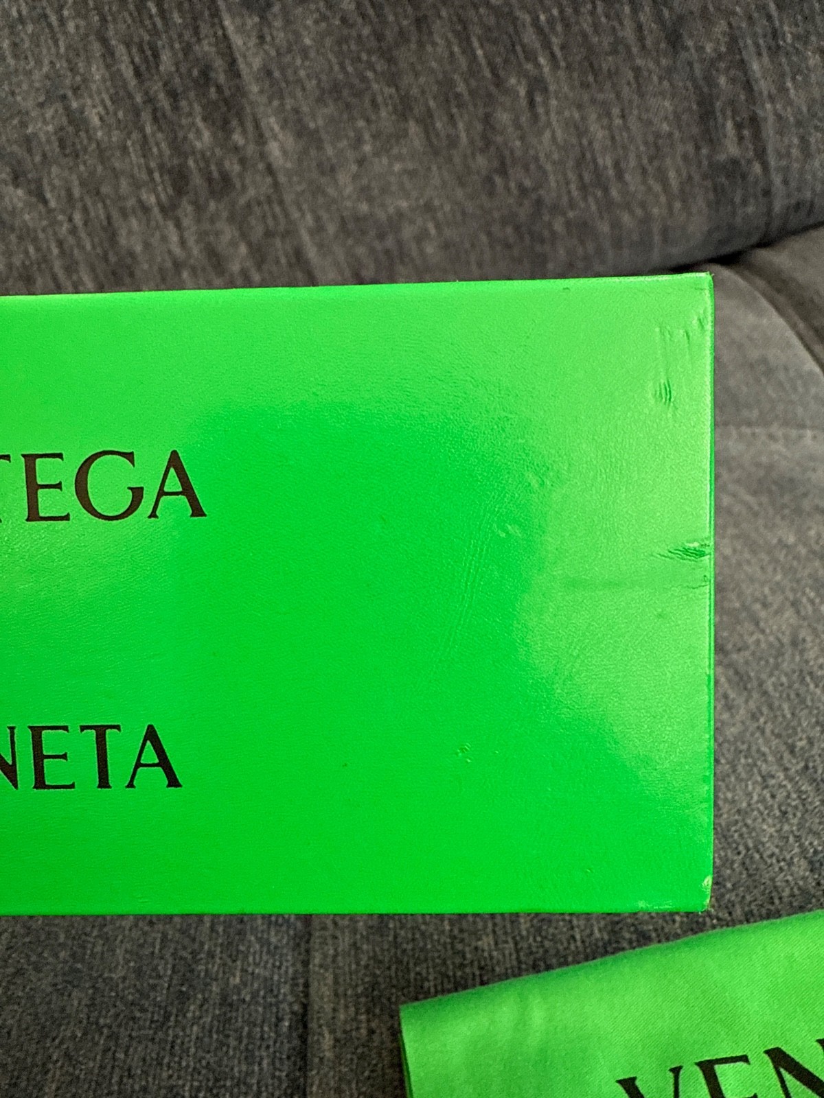 New ( no tag ) Authentic Bottega Veneta womens cat eye sunglasses thumbnail 5