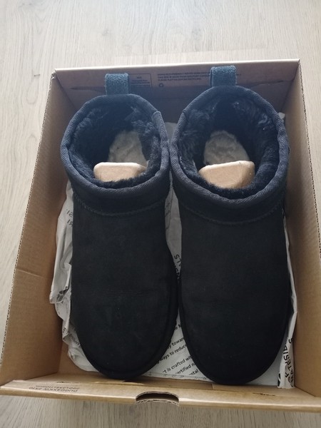 ugg classic ultra mini 39