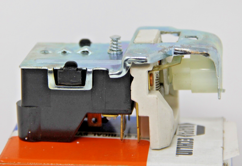 Napa HL6613 Headlight Switch NOS New in box Free Shipping - Picture 6 of 6