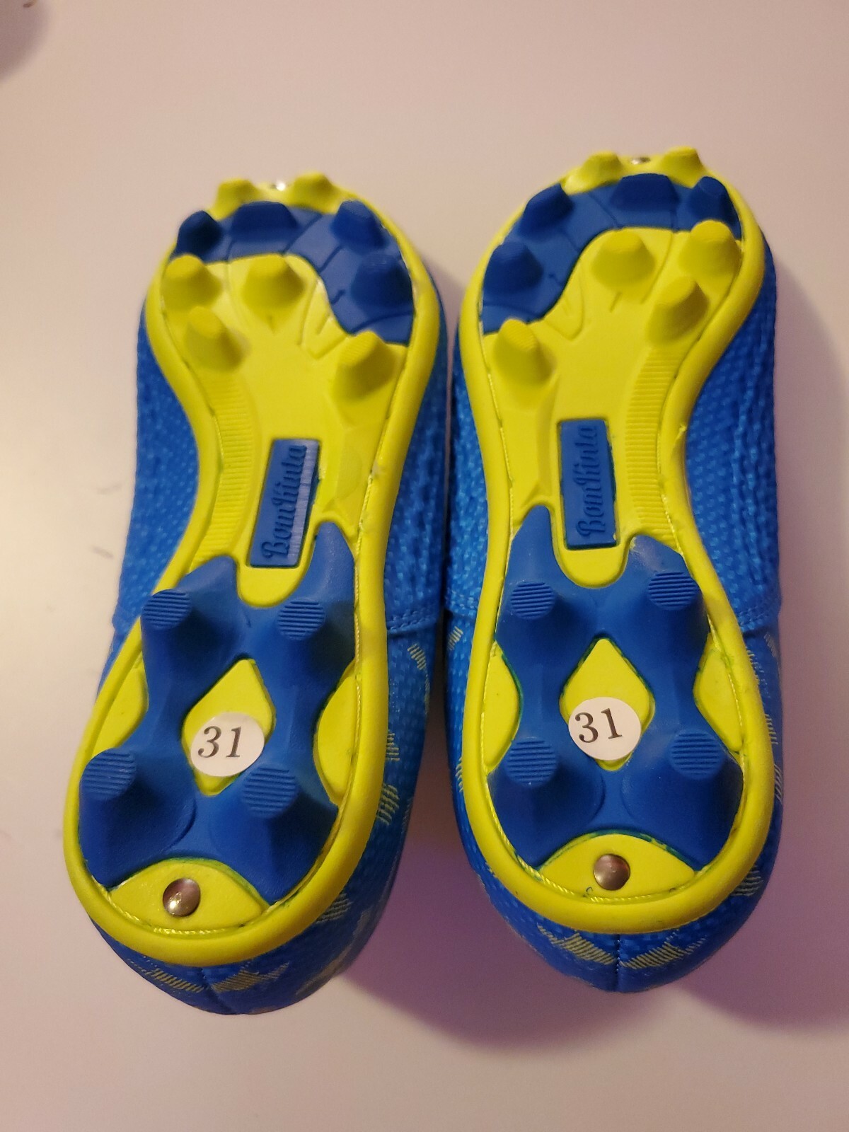 BomKinta Kid's Soccer Shoes Youth size 31 ArchSupport Athletic Soccer