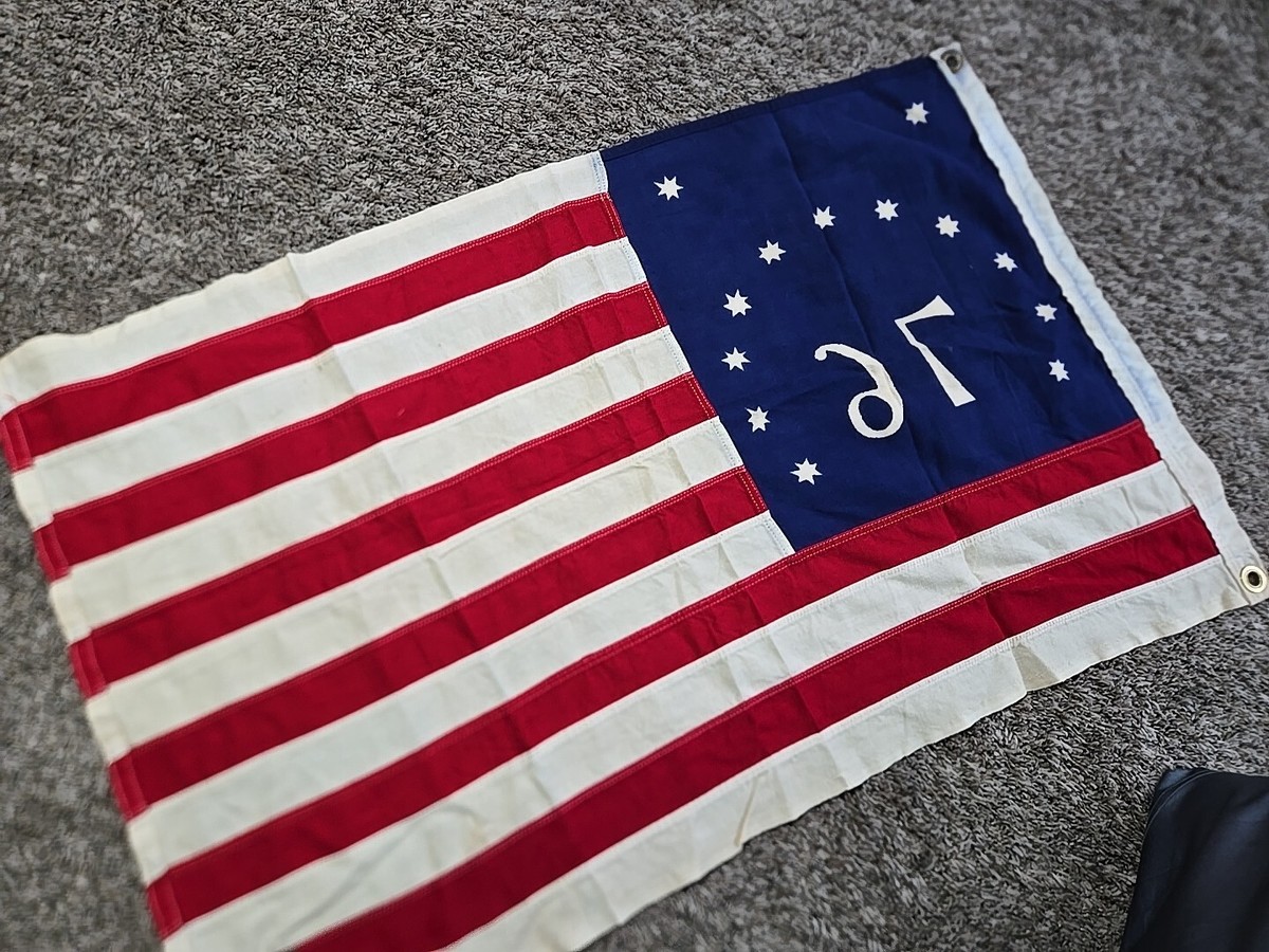 Vintage - Defiance - Bicentennial '76 AMERICAN 13 Star Flag