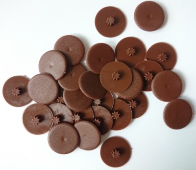Nussbaum dunkelbraun 17,5 mm 8 Punkt Kopf Schraubkappen Lochabdeckungen Steckmöbel