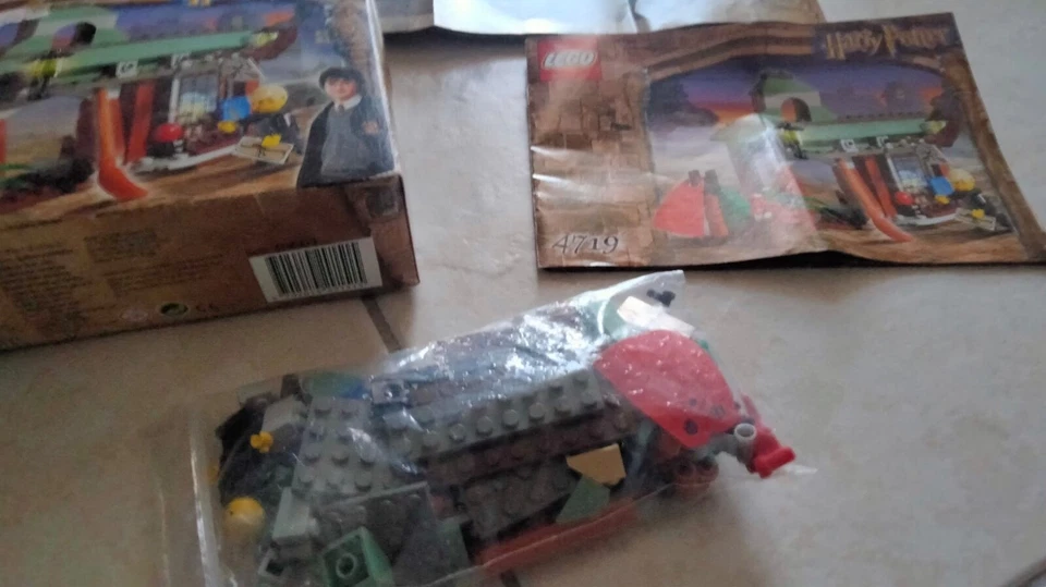LEGO Harry Potter 4719 Quality Quidditch Supplies, foto 4 di 5