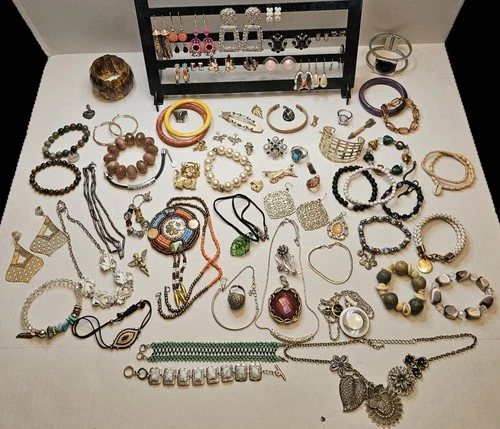 Estate Finds Vintage Costume Jewelry 80+ Piece Lot