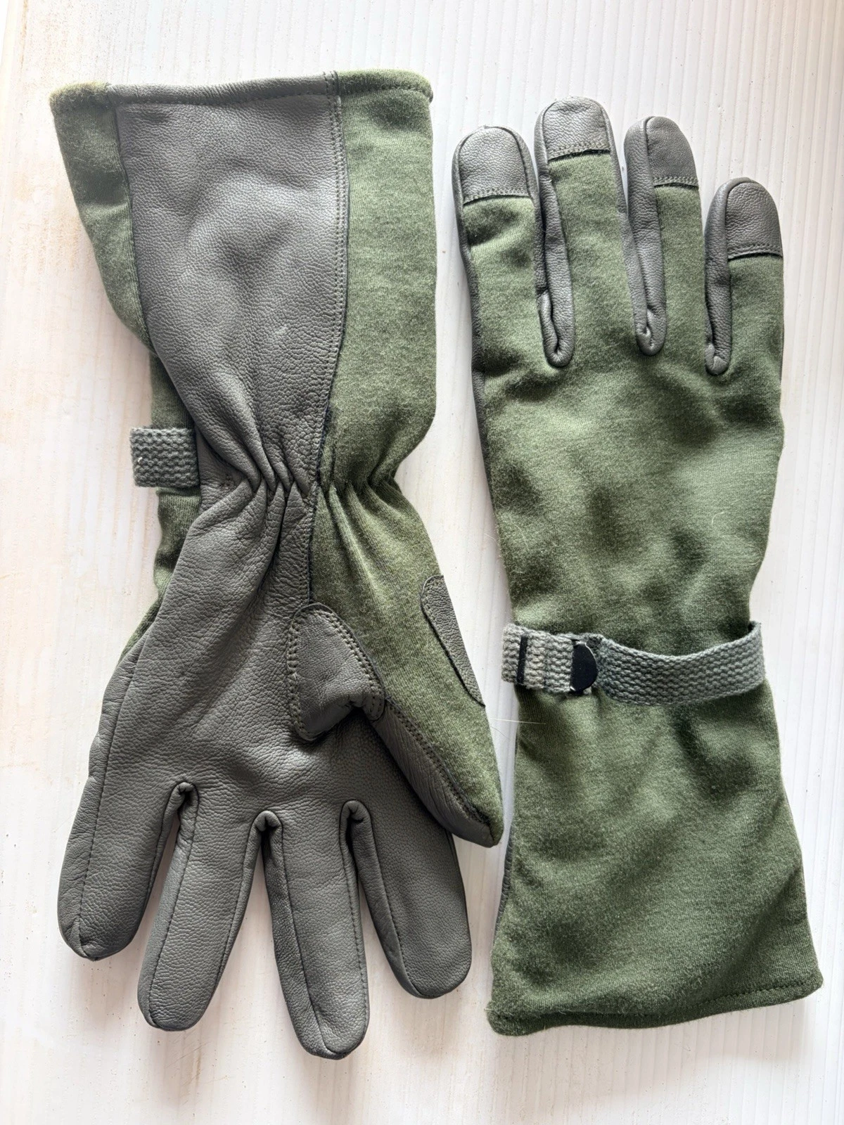 Pilot Winter Gloves.