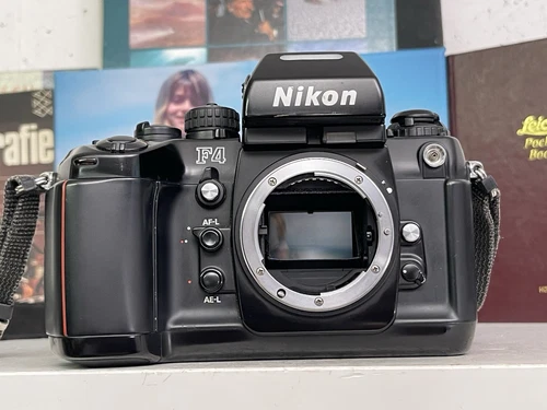 Nikon F4 F 4 DP-20 schwarz Profi Spiegelreflexkamera Analog 35mm SLR Filmkamera