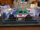 Bobby Labonte Interstate Batteries NASCAR Revell Collection Club 1/24 — photo 3