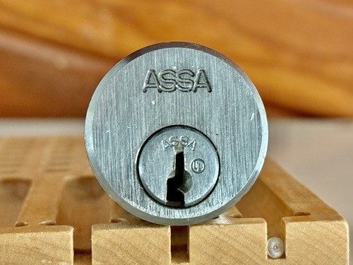 ASSA Twin High Security Mortise Lock W/ No Key Locksmith Locksport Collector - Picture 2 of 4