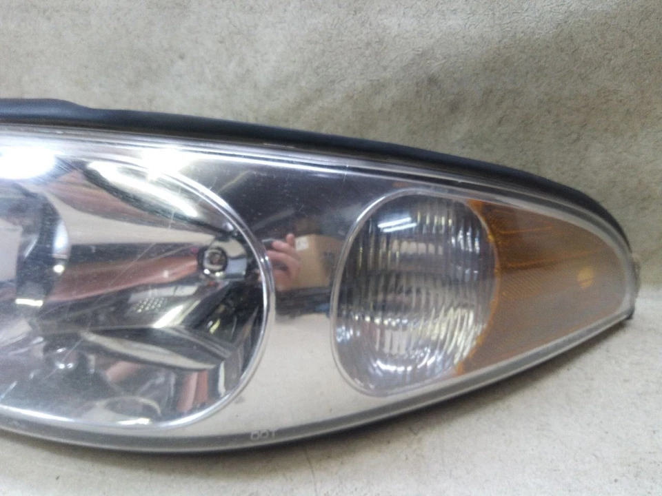 Driver Left Headlight Custom Fits 2000 BUICK LESABRE d180-200948 - Image 3 of 4