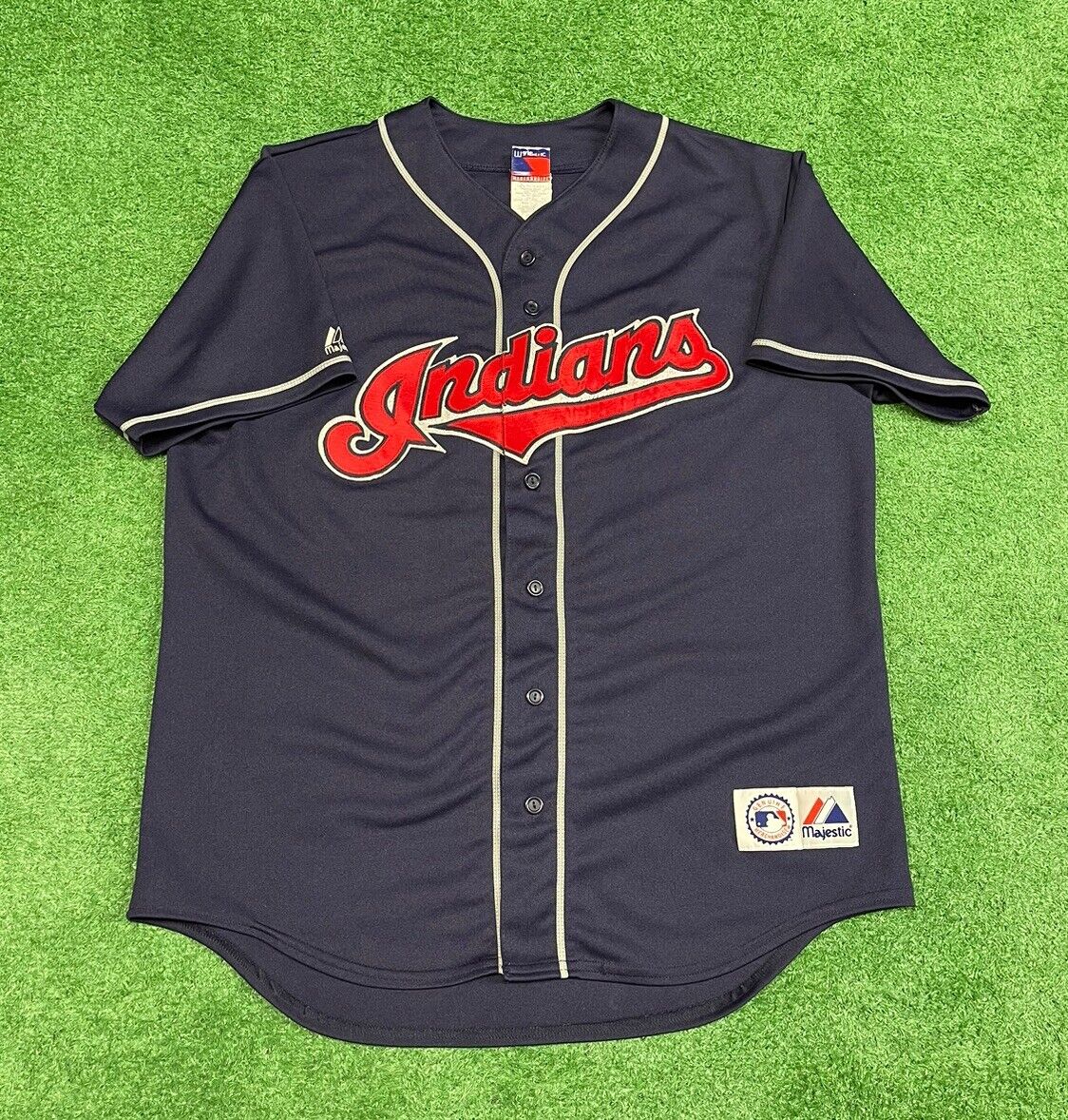 Majestic Cleveland Indians MLB Baseball Jersey Size L/XL Majestic Cleveland Indians MLB Baseball Jersey Size L/XL