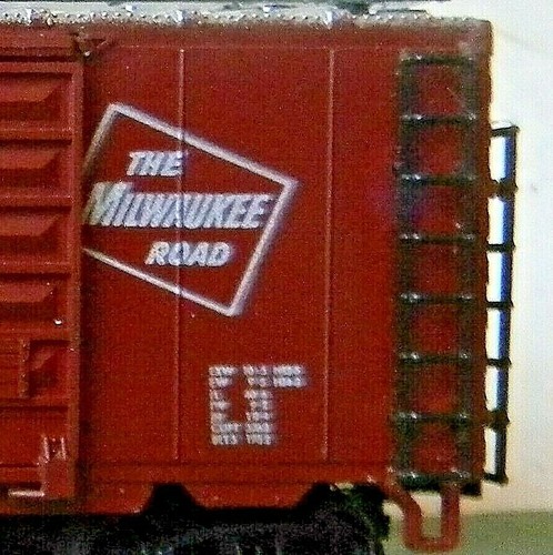 Roco 41' Boxcar Slide Doors ~ Milwaukee Road ~ Rd# MILW 19042 - HO - Picture 11 of 11