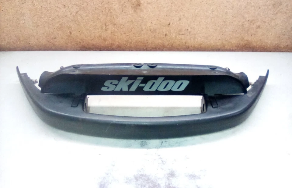 Ski-Doo Legend 500 ss GT 2004 parachoques delantero capó bisagra nariz moldura plástico pieza ZX Foto 2 de 4