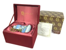 Ne'Qwa Art Ornament 25th Anniversary Reverse Painted by Artist Susan Winget