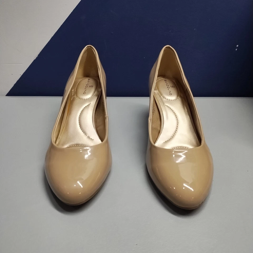 Tacones Bandolino Beverly para mujer talla 6,5 M charol tostado tacón grueso sin cordones 3015 0717 Foto 2 de 4