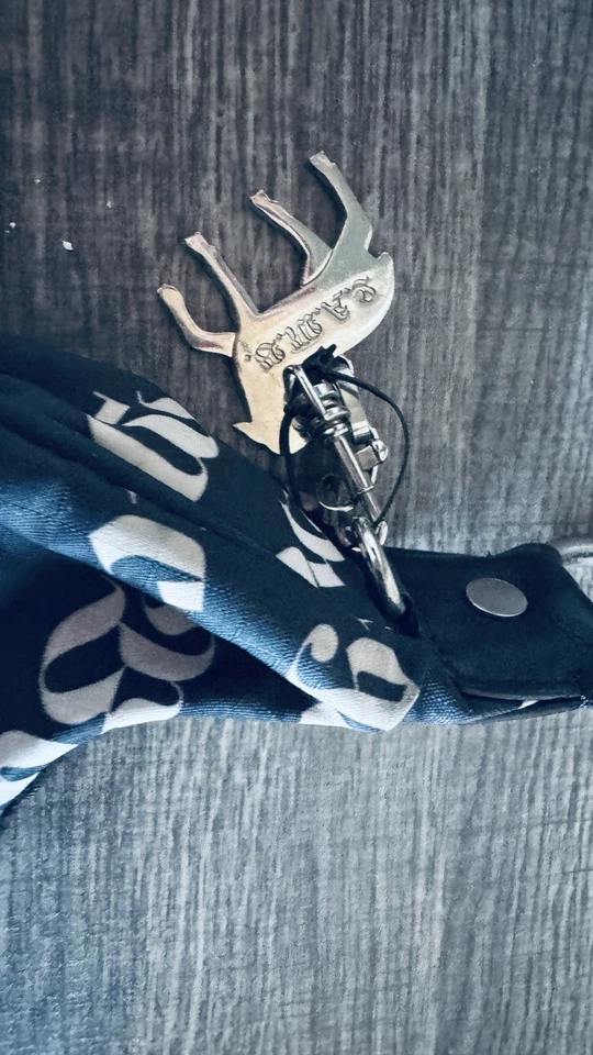 L..A.M.B. Gwen Stefani LESPORTSAC 纹身标志 水饺包 单肩包 带奖励袋 — 第 2/4 张图片