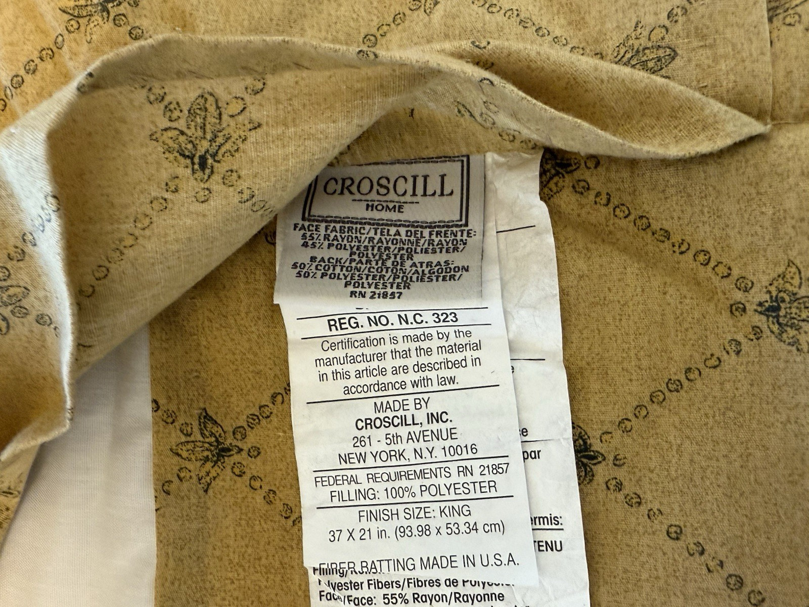 Set of 2 King Size Croscill Home Imperial Empress Pillow Shams Red/Gold Damask