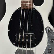 Sterling by Music Man RAY4 Olympic White Gloss E-Bass Aktiv Tonabnehmer Gebra...