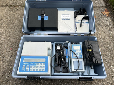 HACH DREL DR/2000 Direct Reading Spectrophotometer Water Testing Kit