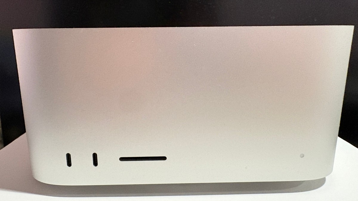 カスタム Mac Studio M2 MAX 32G / 1TBSSD 38コア Apple Mac Studio M2 Max 12-Core 64GB RAM 1TB SSD 30-Core GPU