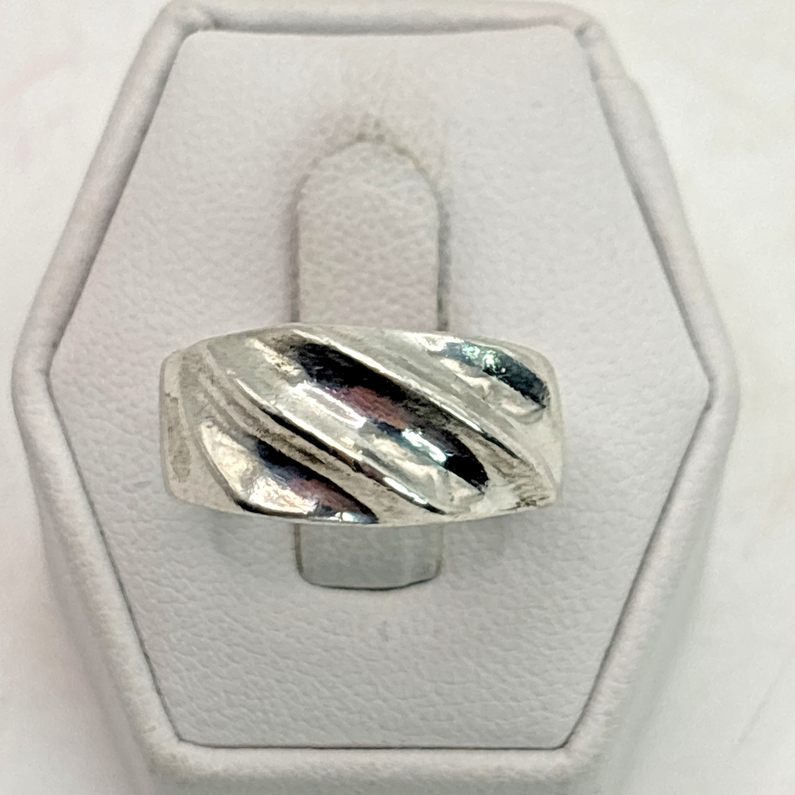 STUNNING .925 Vintage Sterling Silver Estate Ring Size 6.75