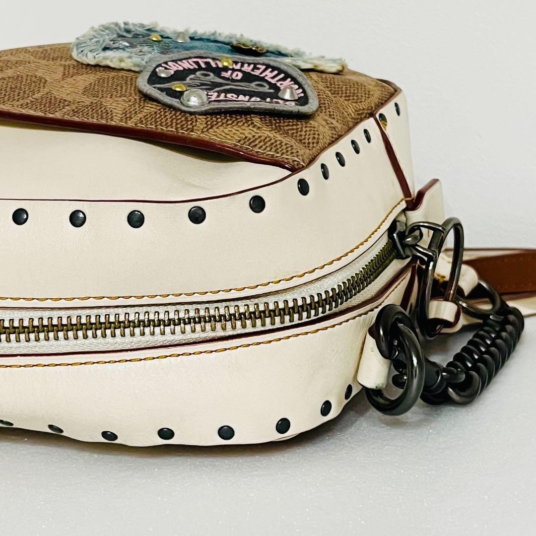 Extremely Beautiful coach Patchwork PVC Chain Sho… - image 9