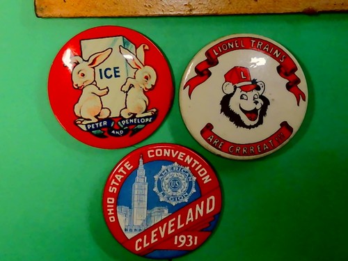 VINTAGE PINBACK LOT WORLDS FAIR 1940 CLEVELAND 1931 LIONEL TRAIN PETER ...
