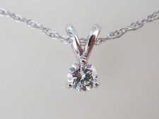 ELEGANT 0.18 Ct. GENUINE ROUND BRILLIANT CUT DIAMOND, 14K. W. GOLD NECKLACE, NEW