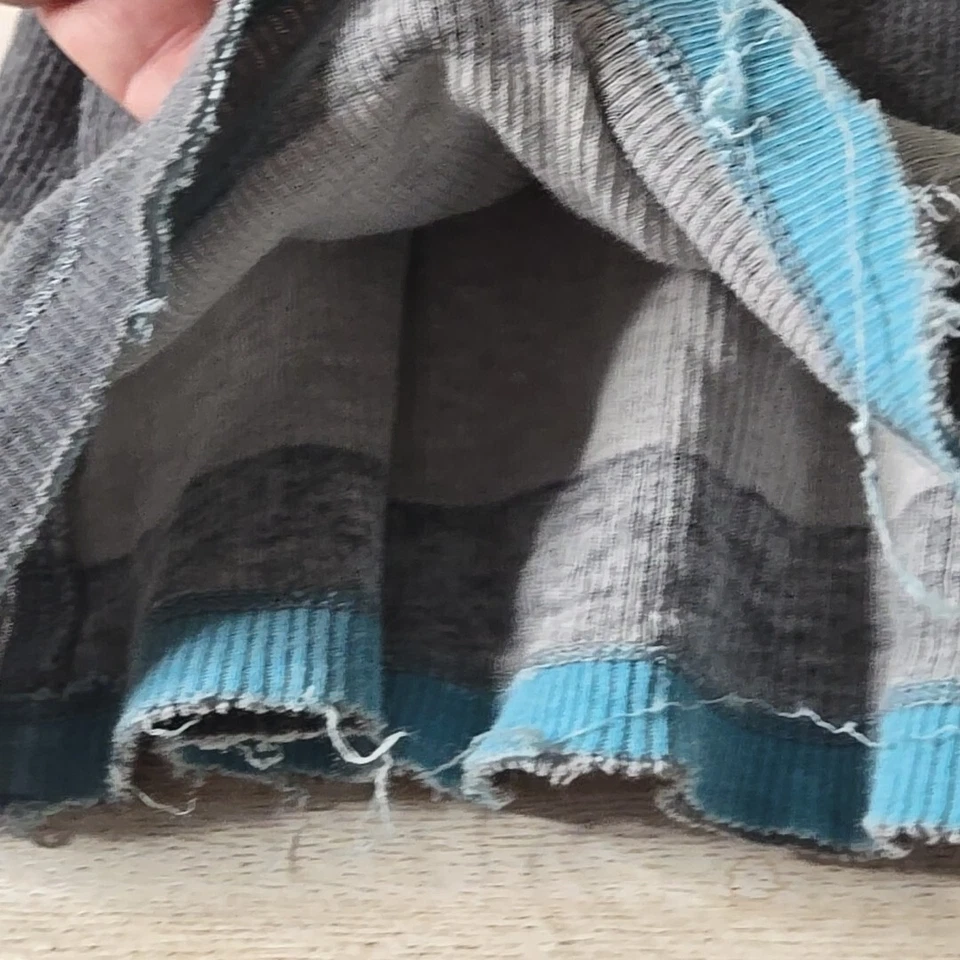 Camiseta sin mangas Kirra para mujer mediana a rayas arco iris ligera informal ropa de playa Foto 4 de 4