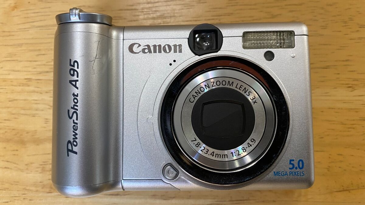 Canon PowerShot A95 5.0MP 3X zoom w/memory card and cord Canon PowerShot A95 5.0MP 3X zoom w/memory card and cord