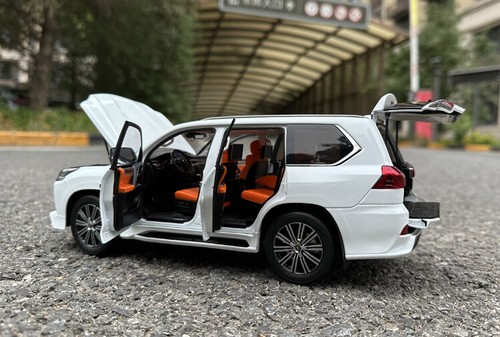 LCD 1/18 Toyota Lexus LX570 Diecast Car Model Gifts Display White/Black/Silver - Picture 8 of 24